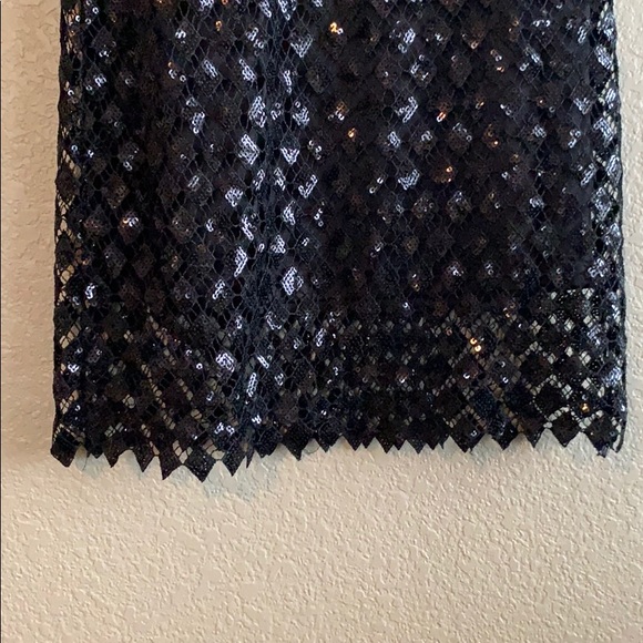 Beautiful Romeo and Juliet couture LBD - Picture 7 of 8